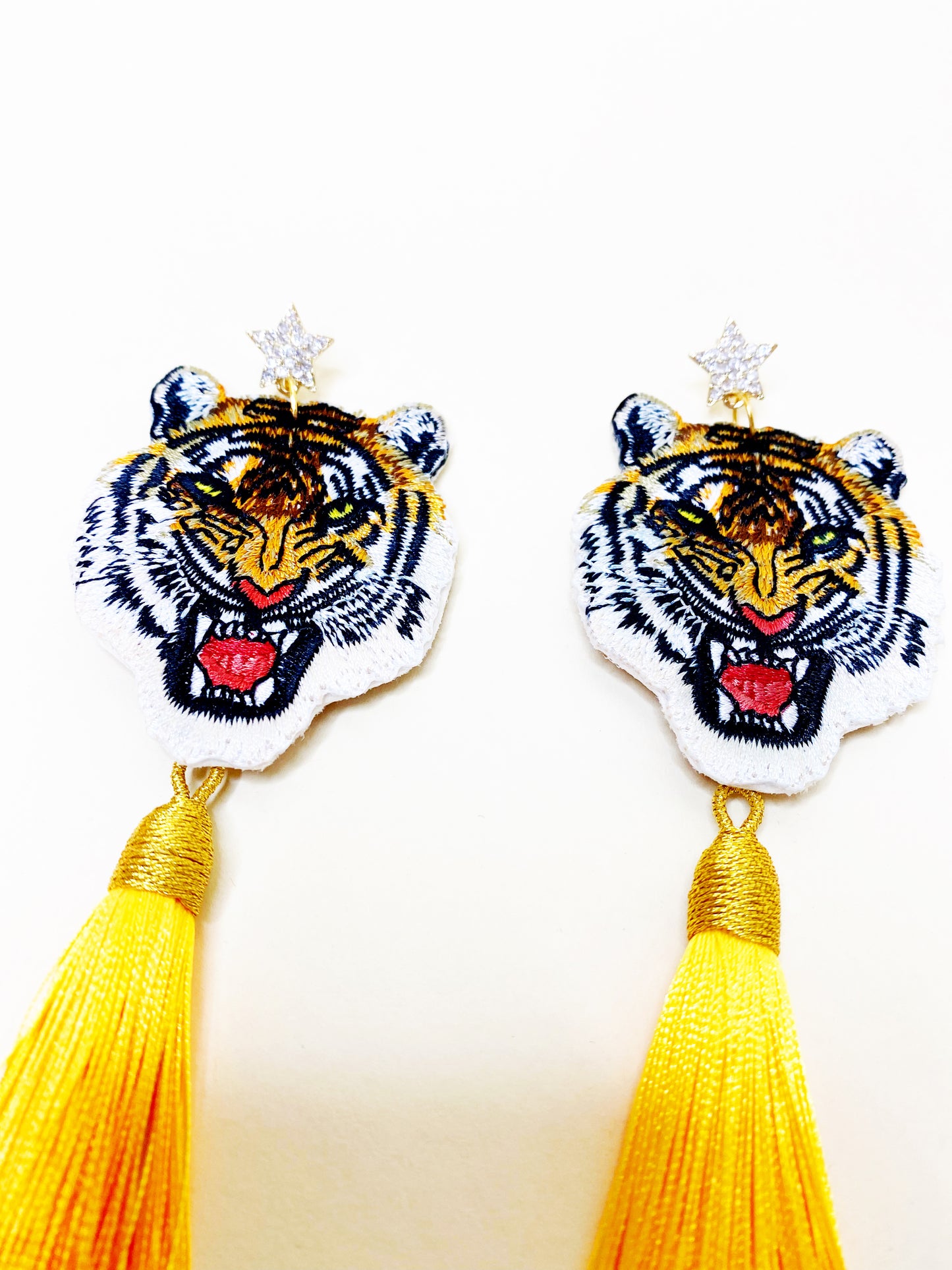 Tiger Tassels Golden