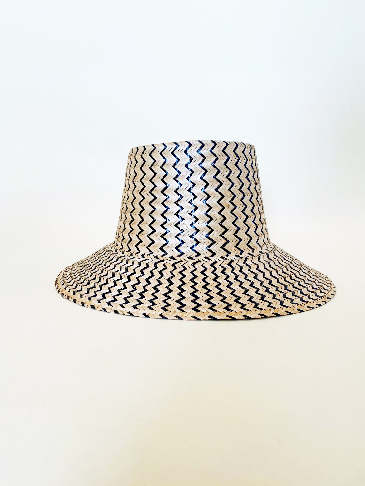 Black Zig Zag Handwoven Hat